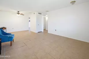 14042 N Newcastle Dr, Sun City, AZ 85351 - Photo 7