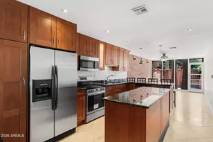3002 N 32nd St, Phoenix, AZ 85018 - Photo 11