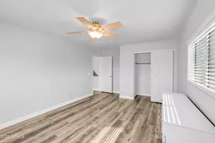10610 W Country Club Trail, Peoria, AZ 85383 - Photo 25