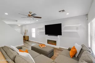 10610 W Country Club Trail, Peoria, AZ 85383 - Photo 7