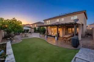 10610 W Country Club Trail, Peoria, AZ 85383 - Photo 55