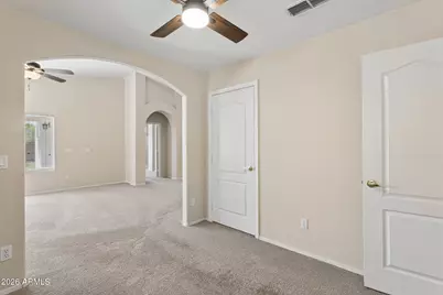921 E Montoya Lane, Phoenix, AZ 85024 - Photo 13