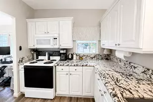 8865 E Baseline Rd, Mesa, AZ 85209 - Photo 7