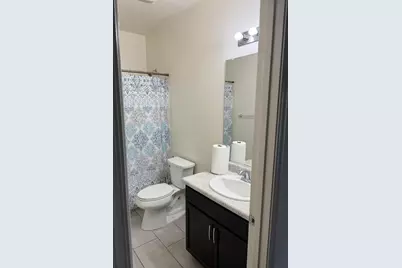 7217 W Golden Lane, Peoria, AZ 85345 - Photo 9