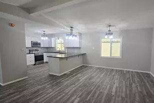 2701 E Utopia Rd, Phoenix, AZ 85050 - Photo 13