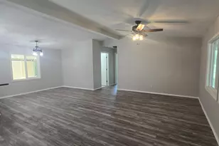 2701 E Utopia Rd, Phoenix, AZ 85050 - Photo 11