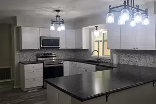 2701 E Utopia Rd, Phoenix, AZ 85050 - Photo 15