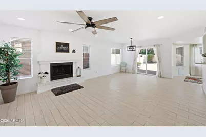 7939 W Shaw Butte Drive, Peoria, AZ 85345 - Photo 9