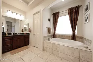 1513 W Bramble Berry Ln, Phoenix, AZ 85085 - Photo 25