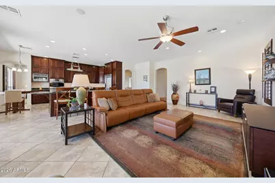 1513 W Bramble Berry Lane, Phoenix, AZ 85085 - Photo 11