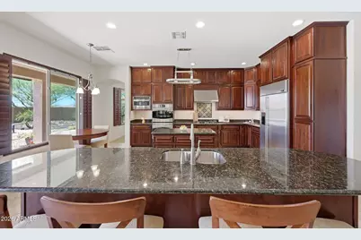 1513 W Bramble Berry Lane, Phoenix, AZ 85085 - Photo 13