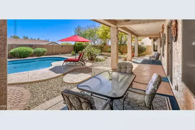 1513 W Bramble Berry Lane, Phoenix, AZ 85085 - Photo 5