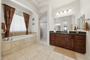 1513 W Bramble Berry Ln, Phoenix, AZ 85085 - Photo 25