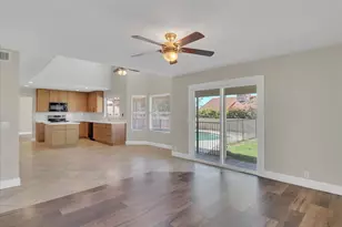7121 W Windrose Dr, Peoria, AZ 85381 - Photo 11