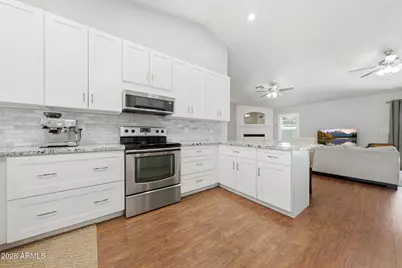 463 S 26th Circle, Mesa, AZ 85204 - Photo 13