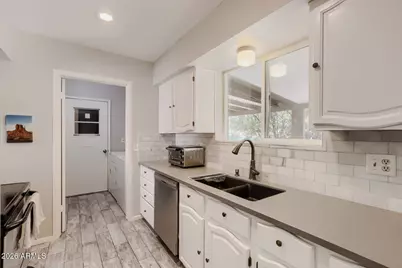 95 W San Remo Street, Gilbert, AZ 85233 - Photo 1