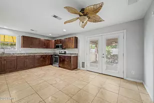 7034 N 23rd Dr, Phoenix, AZ 85021 - Photo 9