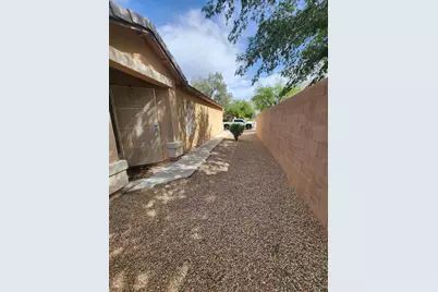 28912 N Coal Avenue, San Tan Valley, AZ 85143 - Photo 3