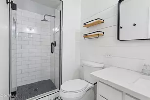 8208 E Keim Dr, Scottsdale, AZ 85250 - Photo 19