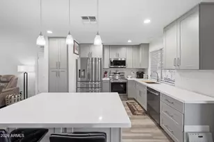 8216 N 103rd Dr, Peoria, AZ 85345 - Photo 5
