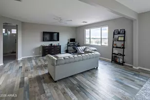 1042 E Ladbroke Way E, Gilbert, AZ 85297 - Photo 45