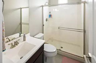1042 E Ladbroke Way E, Gilbert, AZ 85297 - Photo 33