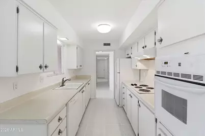 100 W Maryland Avenue #H1, Phoenix, AZ 85013 - Photo 9