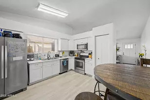 5135 E Evergreen St, Mesa, AZ 85205 - Photo 11