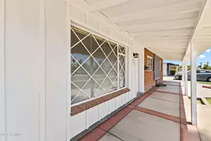 3742 W Berridge Ln, Phoenix, AZ 85019 - Photo 5