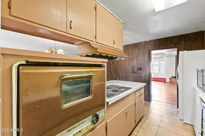 3742 W Berridge Lane, Phoenix, AZ 85019 - Photo 17