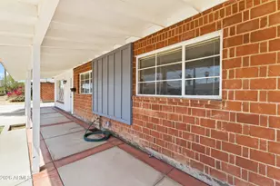 3742 W Berridge Ln, Phoenix, AZ 85019 - Photo 7