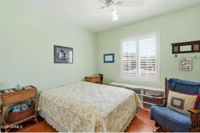 19113 N Hunters Run, Surprise, AZ 85387 - Photo 15