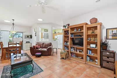 19113 N Hunters Run, Surprise, AZ 85387 - Photo 5