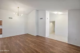 13626 W Gable Hill Dr, Sun City West, AZ 85375 - Photo 11
