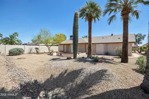 13626 W Gable Hill Dr, Sun City West, AZ 85375 - Photo 5