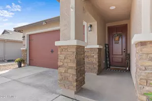 25168 N 135th Ave, Peoria, AZ 85383 - Photo 9