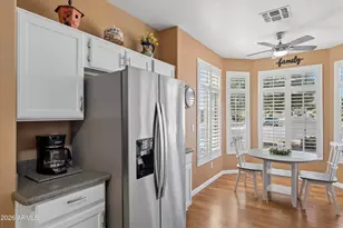 10259 W Mohawk Ln, Peoria, AZ 85382 - Photo 7