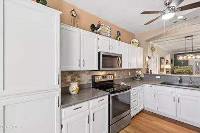 10259 W Mohawk Lane, Peoria, AZ 85382 - Photo 29
