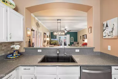 10259 W Mohawk Lane, Peoria, AZ 85382 - Photo 27