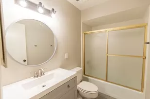 2908 E Avenida Olivos, Phoenix, AZ 85016 - Photo 9