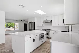 1124 N Villa Nueva Dr, Litchfield Park, AZ 85340 - Photo 7