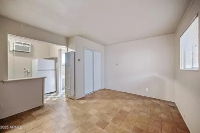 343 W Portland Street #Apt 6, Phoenix, AZ 85003 - Photo 5