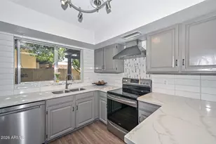 6237 N 22nd Dr, Phoenix, AZ 85015 - Photo 15