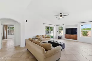 2628 E Beverly Rd, Phoenix, AZ 85042 - Photo 7