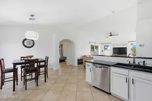 2628 E Beverly Rd, Phoenix, AZ 85042 - Photo 9