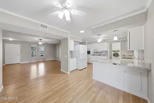 9822 W Sandstone Dr, Sun City, AZ 85351 - Photo 5