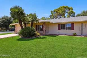 9822 W Sandstone Dr, Sun City, AZ 85351 - Photo 3