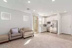 3741 S 64th Dr, Phoenix, AZ 85043 - Photo 9