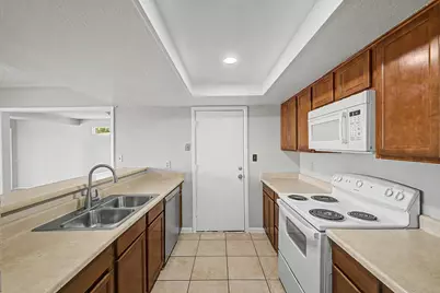 12446 N 36th Drive, Phoenix, AZ 85029 - Photo 11