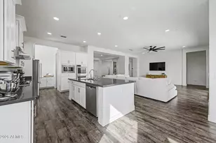 11883 W Morning Vista Dr, Peoria, AZ 85383 - Photo 29